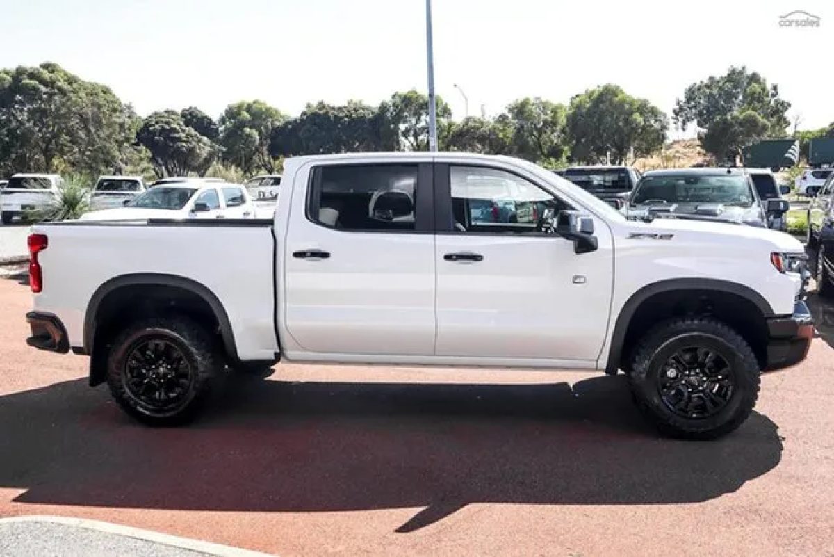2025 Chevrolet Silverado T1 MY25 1500 ZR2 Pickup Crew Cab W/Tech Pack Summit White 10 Speed
