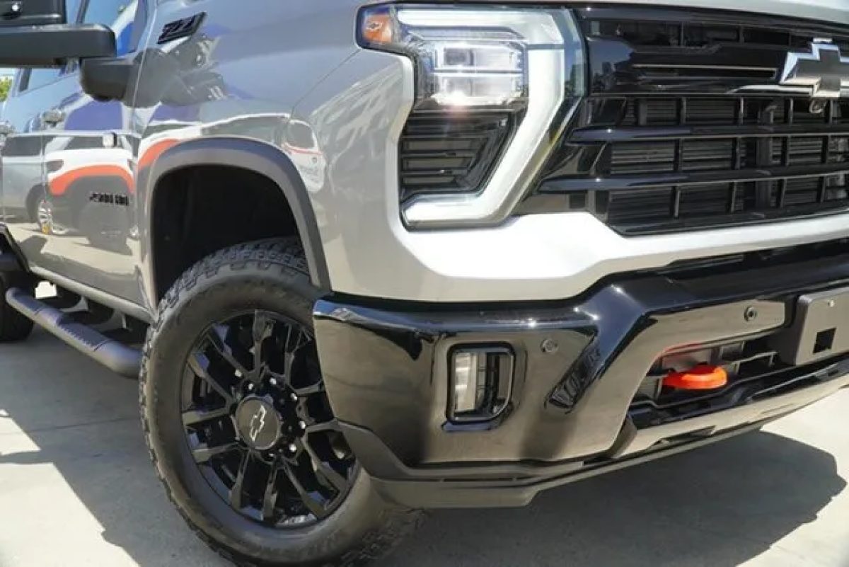 2026 Chevrolet Silverado HD T1 MY26 LTZ Premium Pickup Crew Cab W/Tech Pack Sterling Grey 10 Speed