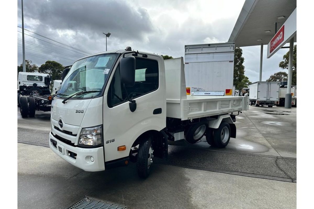 2026 Hino 300 Series 616 Tipper Pro Tipper (White)