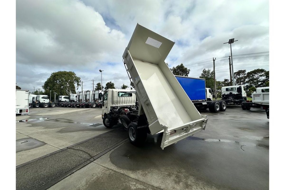 2026 Hino 300 Series 616 Tipper Pro Tipper (White)