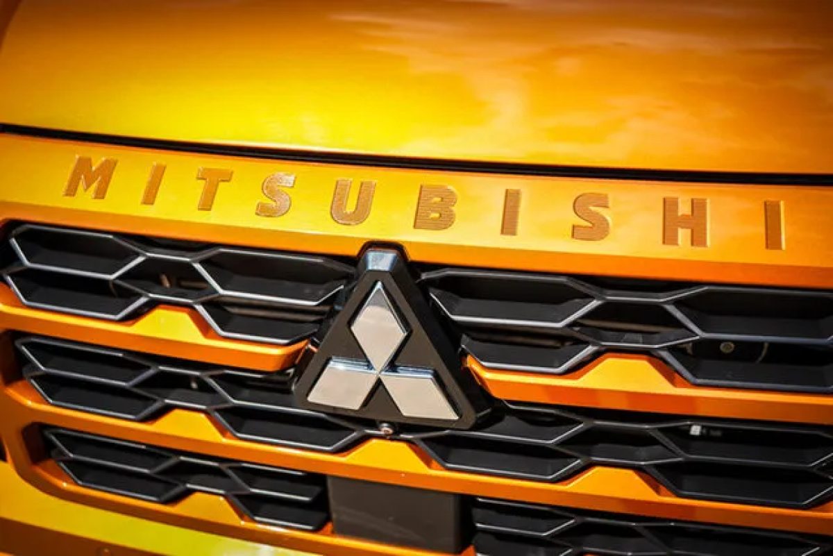 2025 Mitsubishi Triton MV MY25 GSR Pick-up Double Cab 4x4 Orange 6 Speed Sports Automatic Utility