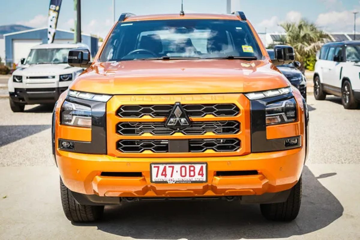 2025 Mitsubishi Triton MV MY25 GSR Pick-up Double Cab 4x4 Orange 6 Speed Sports Automatic Utility