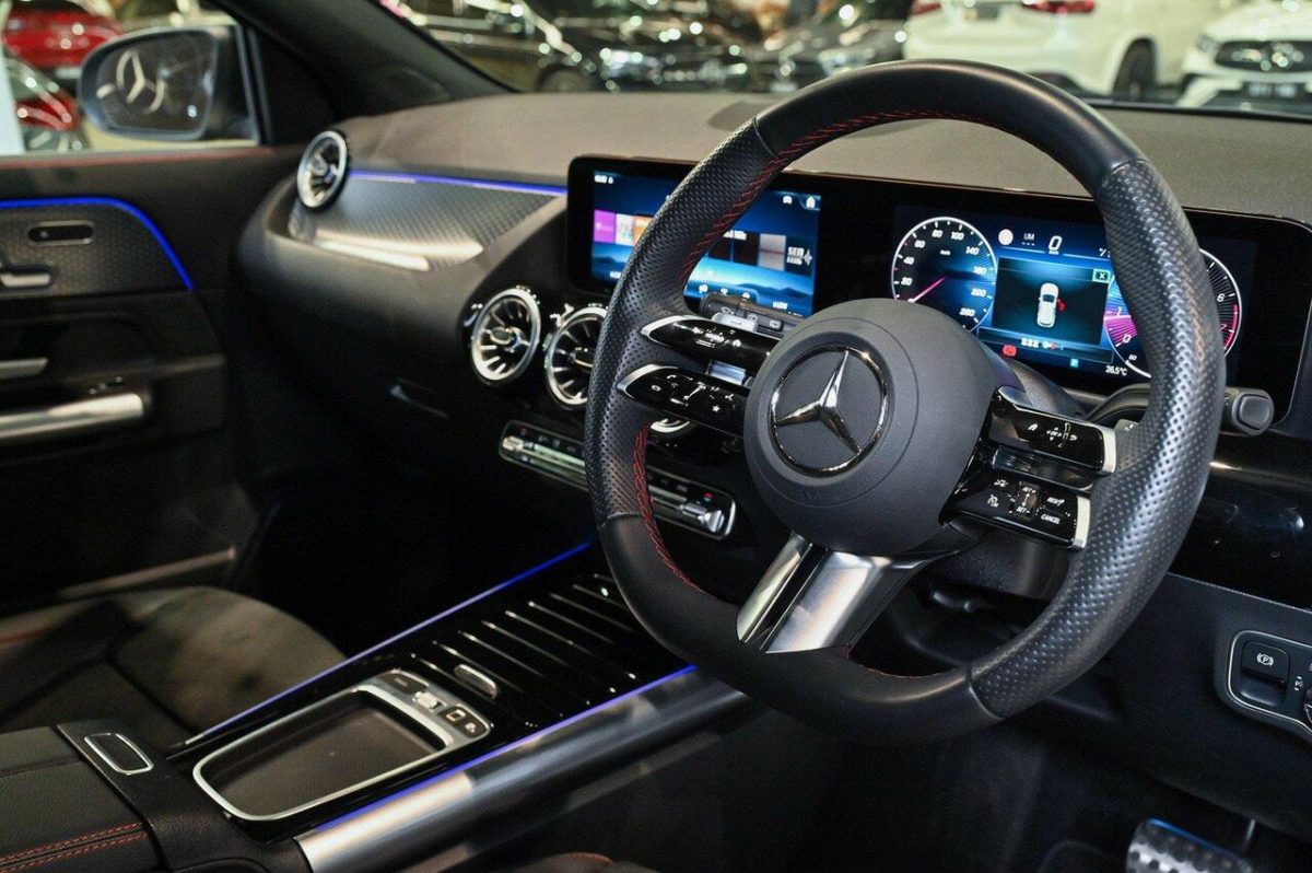 2025 Mercedes-Benz GLA-Class GLA200 Auto