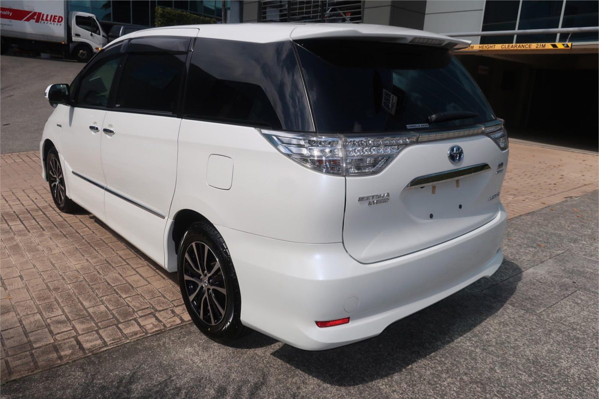 2014 TOYOTA ESTIMA AERAS HYBRID 7 SEATS 3