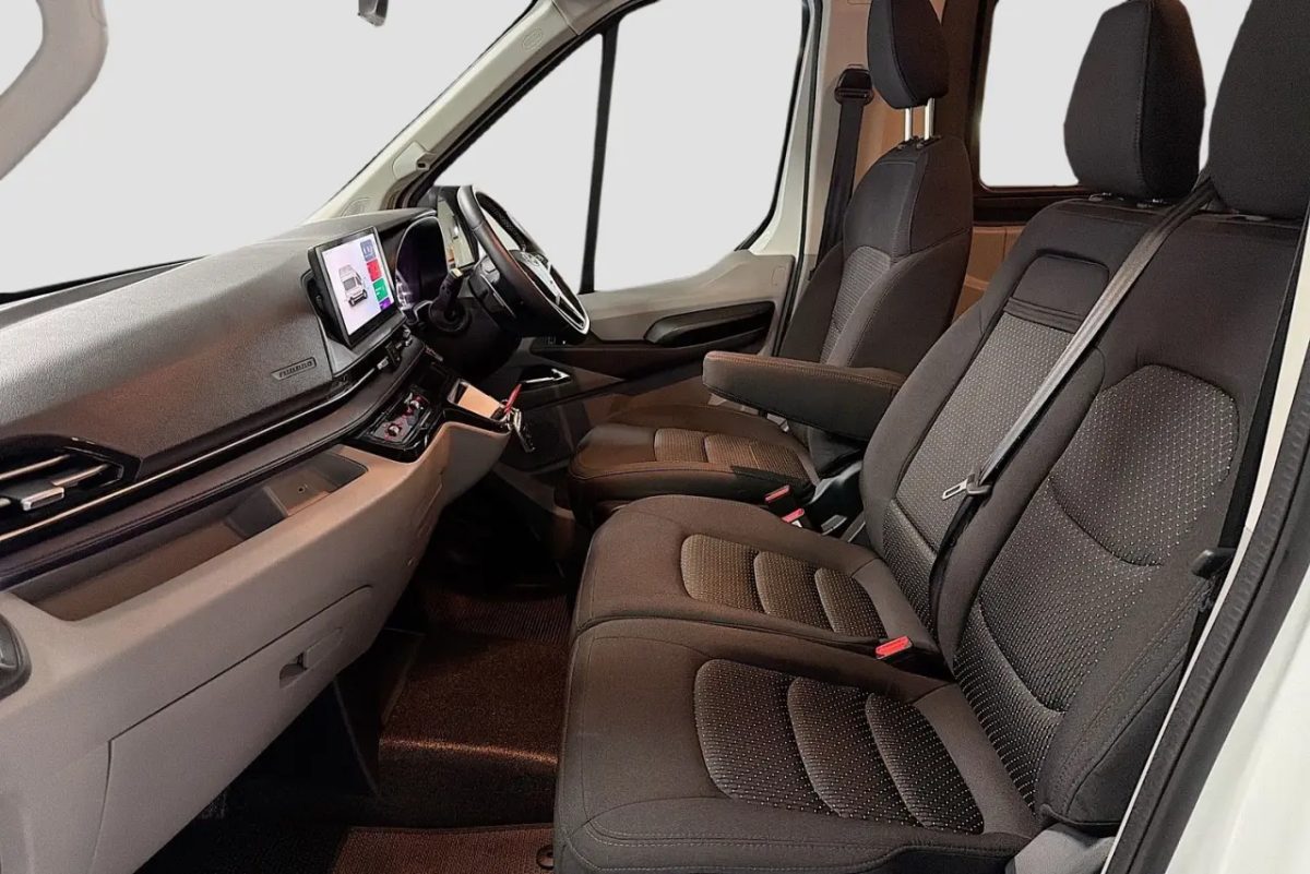 2026 LDV Deliver 9LWB Mid Roof Bus Rear Wheel Drive Automatic $52,990 # 2,814km 2026 2.0L Located at: Sales & ServiceR03779EnquireSee Details
