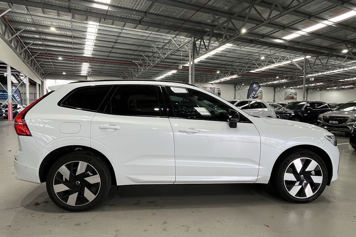 2024 Volvo XC60 Plus T8 Plug-In Hybrid