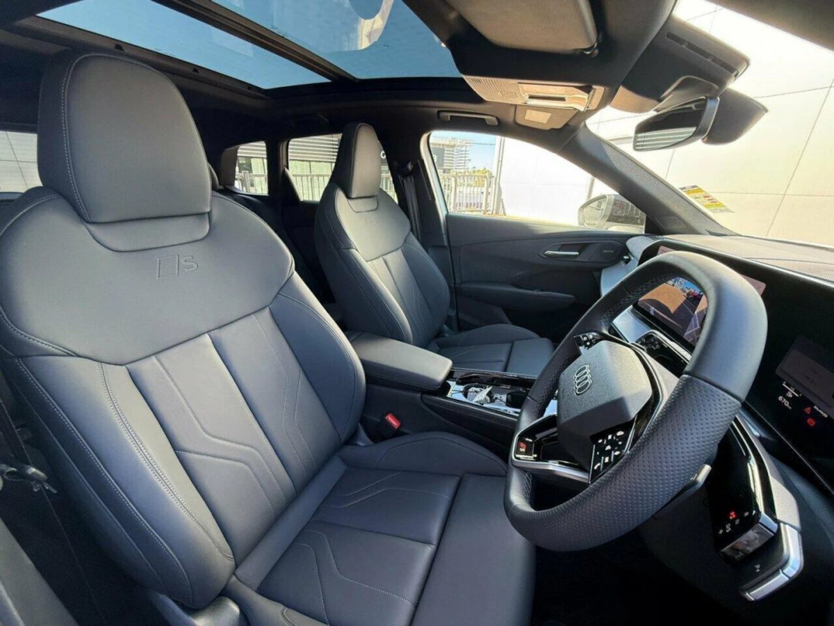 Audi Q3 SUV TFSI quattro 195 kW