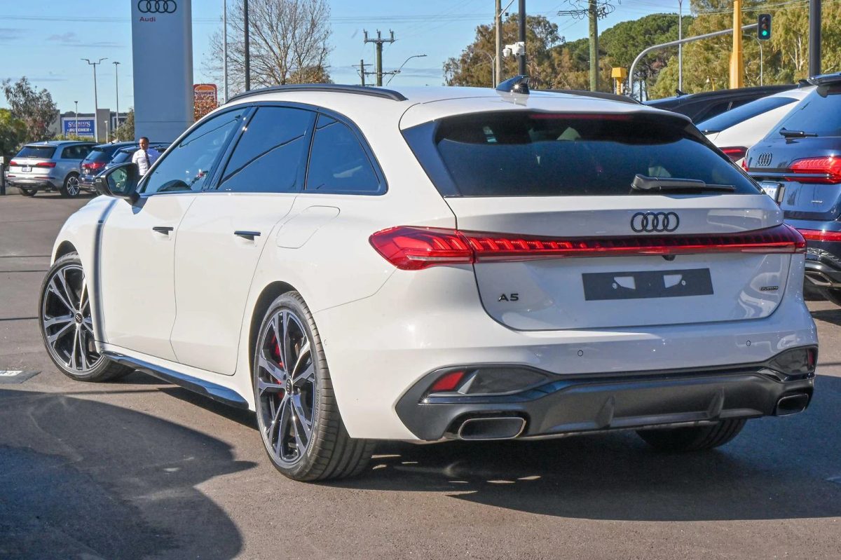 Audi A5 Avant e-hybrid quattro 270 kW S tronic