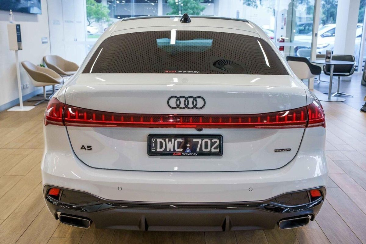 Audi A5 Sedan e-hybrid quattro 270 kW S tronic