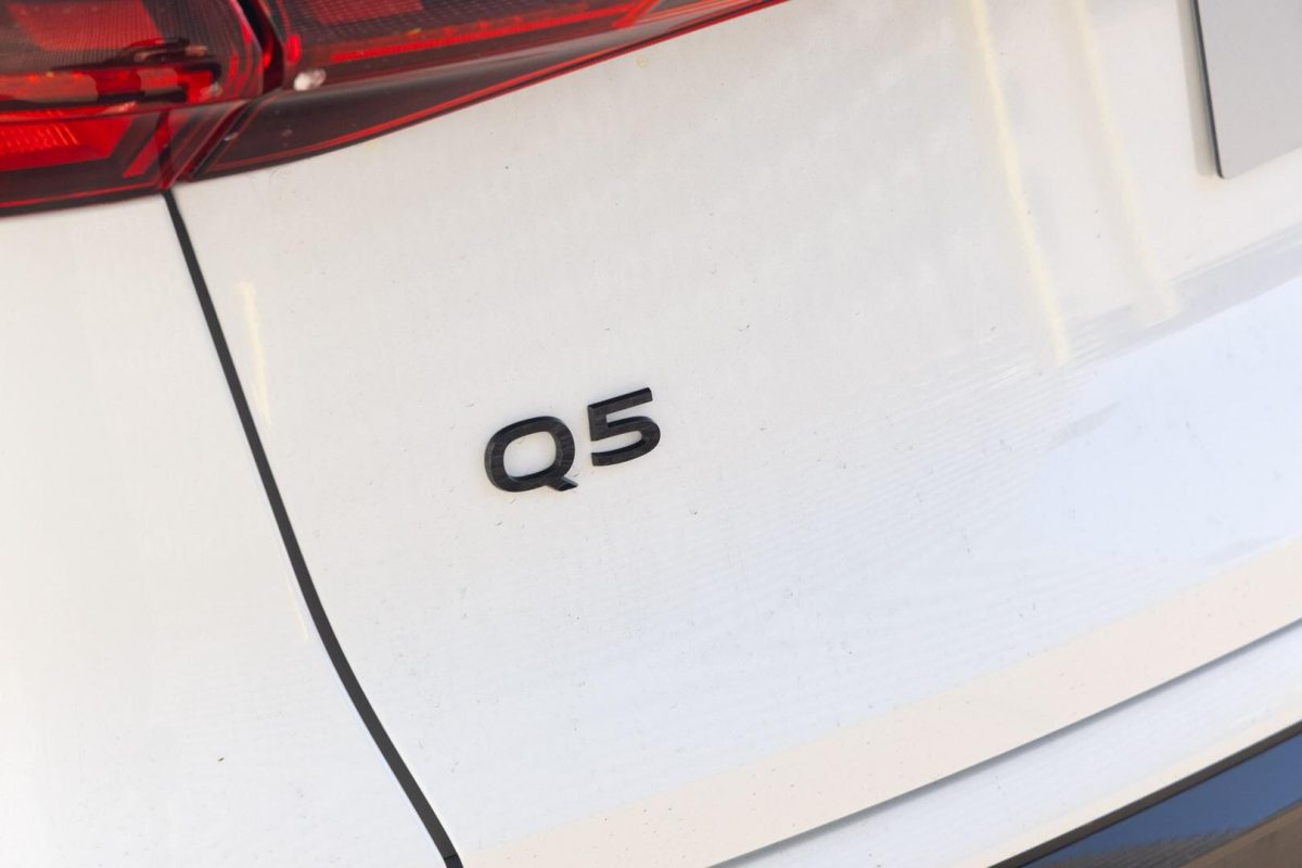 Audi Q5 SUV e-hybrid quattro S tronic