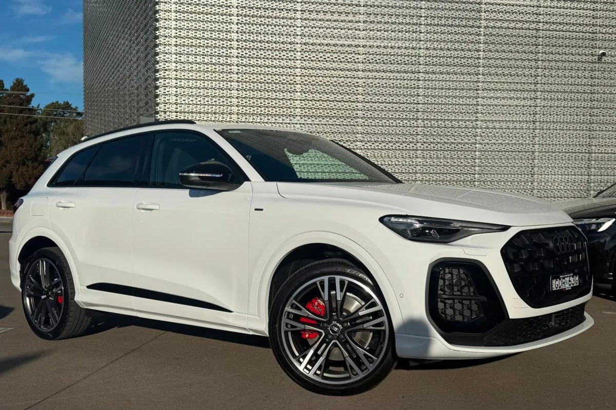 Audi Q5 SUV e-hybrid quattro S tronic