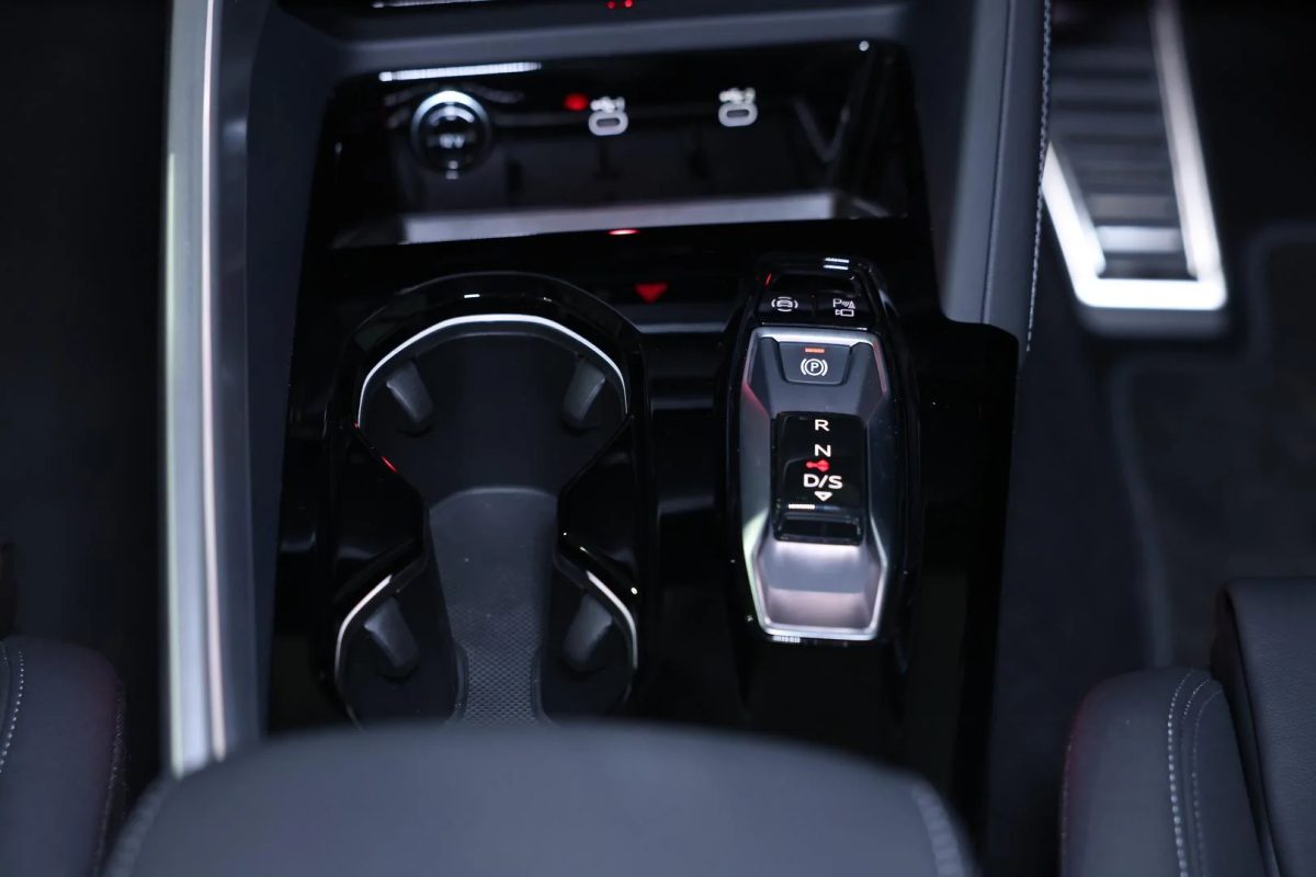 Audi Q5 SUV e-hybrid quattro S tronic