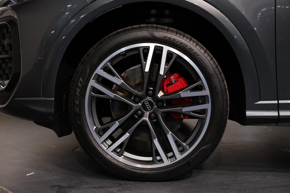 Audi Q5 SUV e-hybrid quattro S tronic