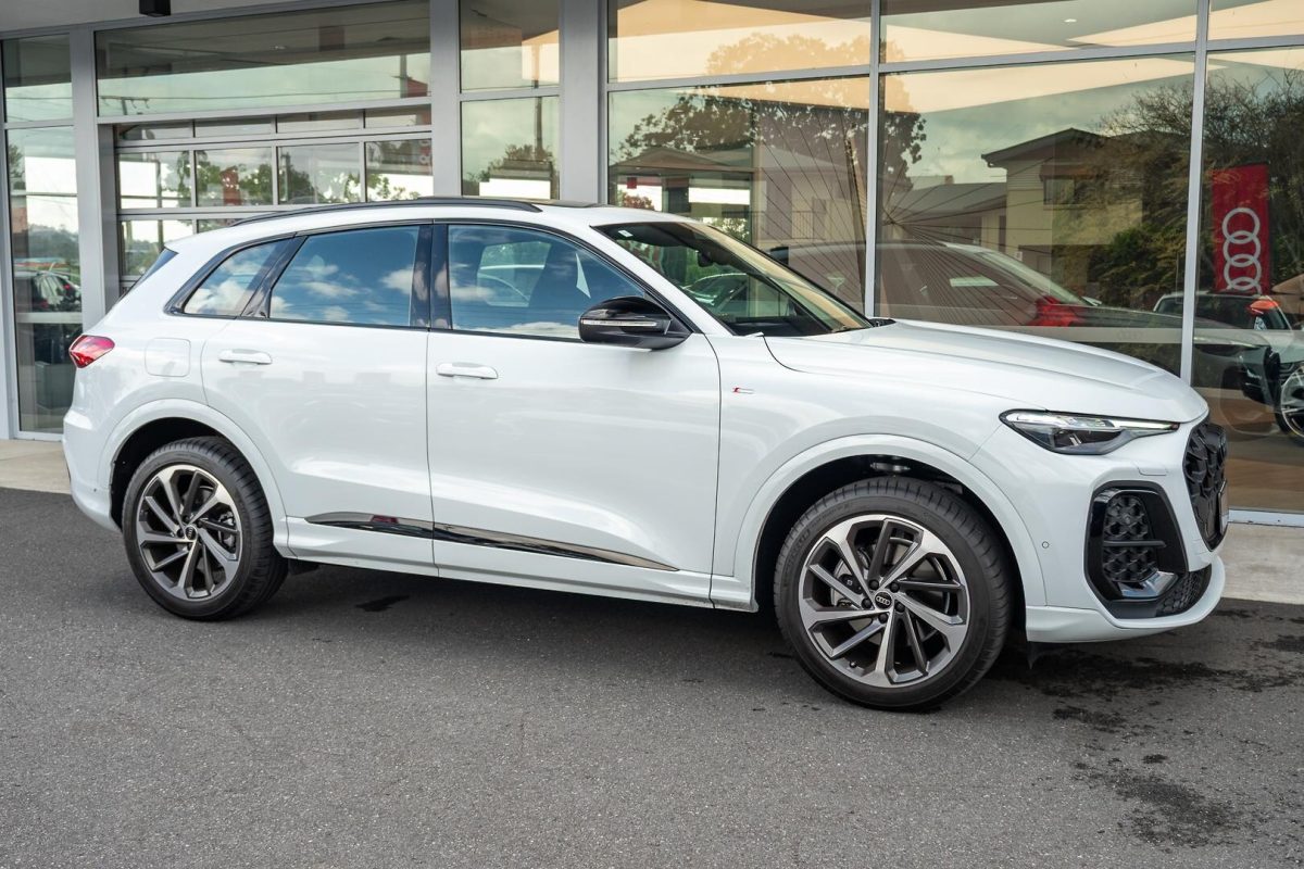 Audi Q5 SUV TFSI quattro 200 kW sport