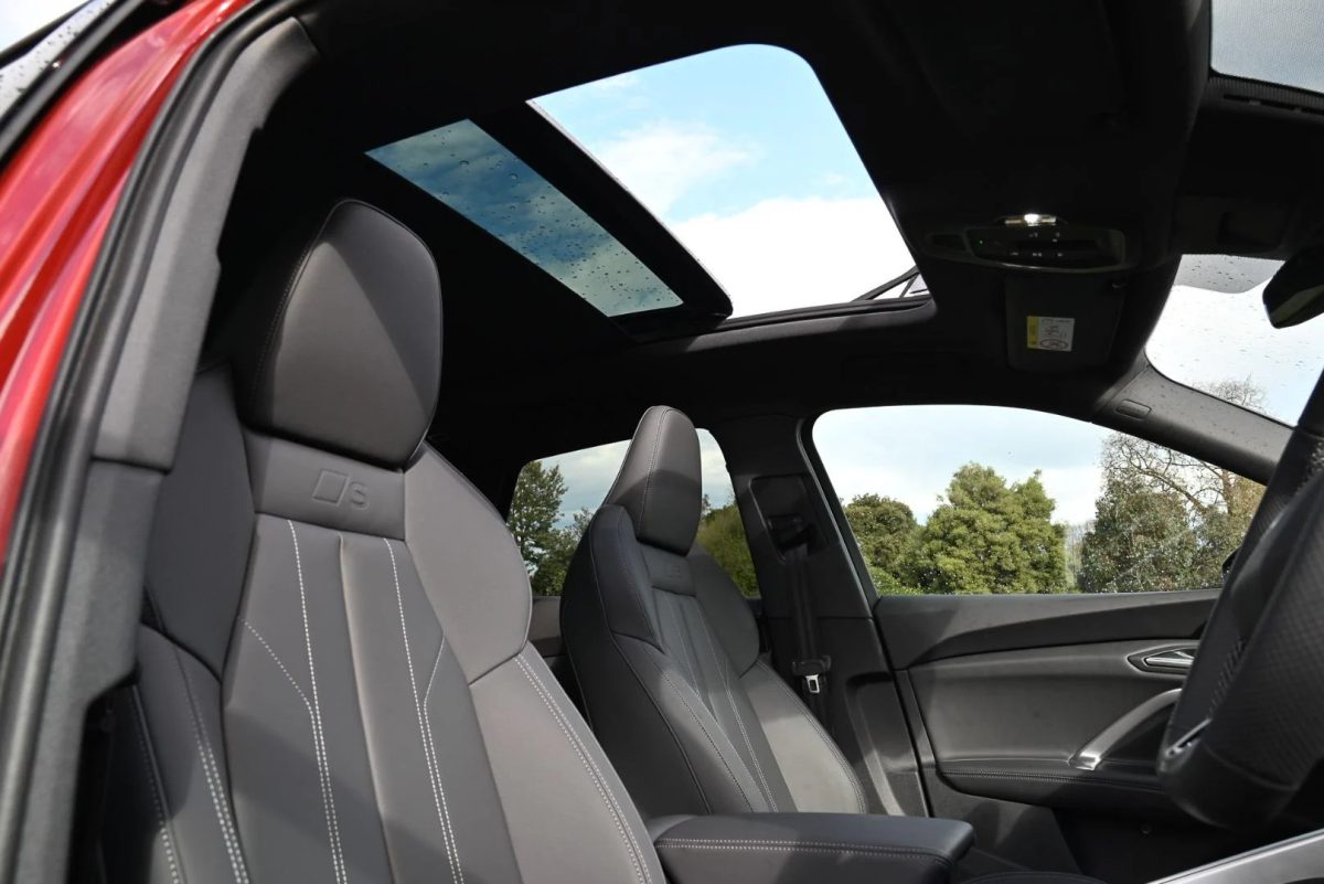 Audi Q5 SUV e-hybrid quattro S tronic