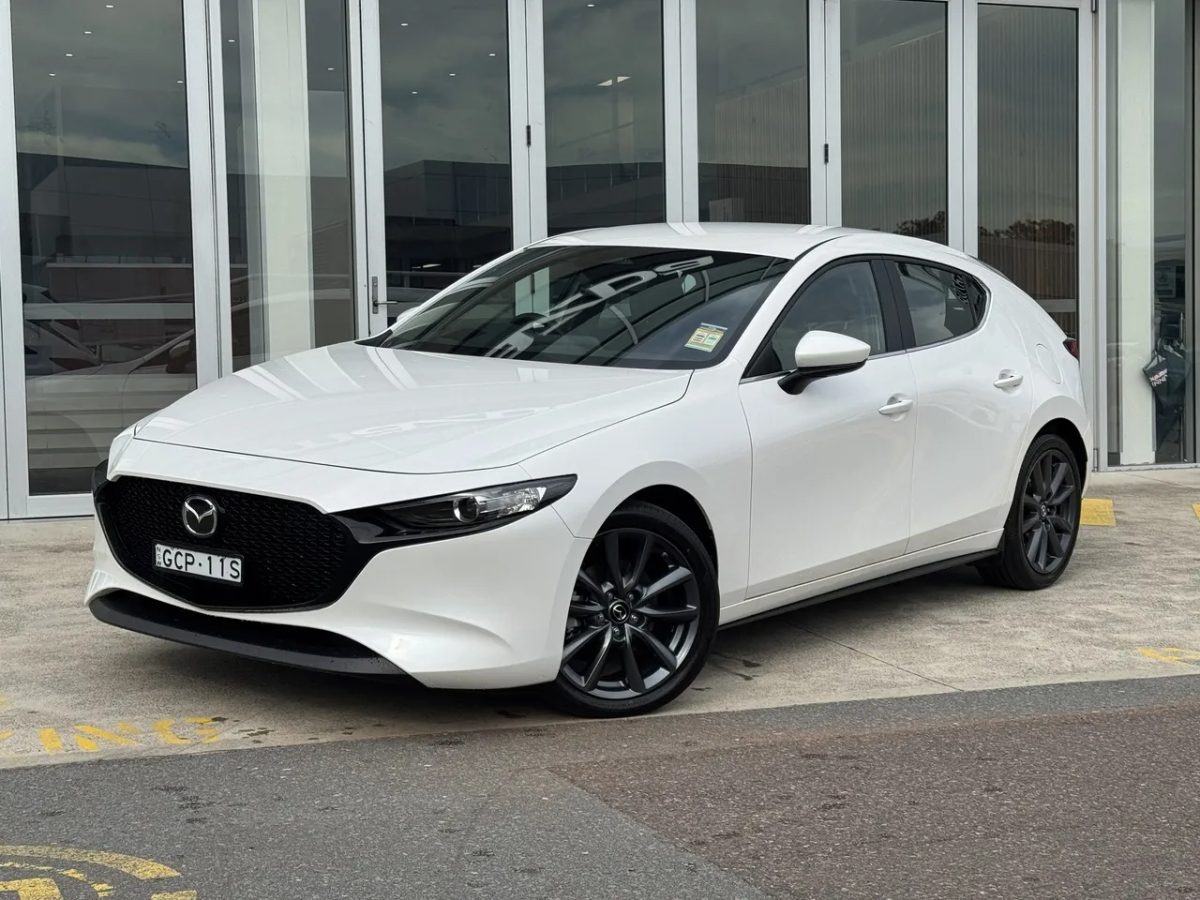 2026 Mazda 3 BP2H7A G20 SKYACTIV-Drive Evolve Snowflake White Pearl 6 Speed Sports Automatic