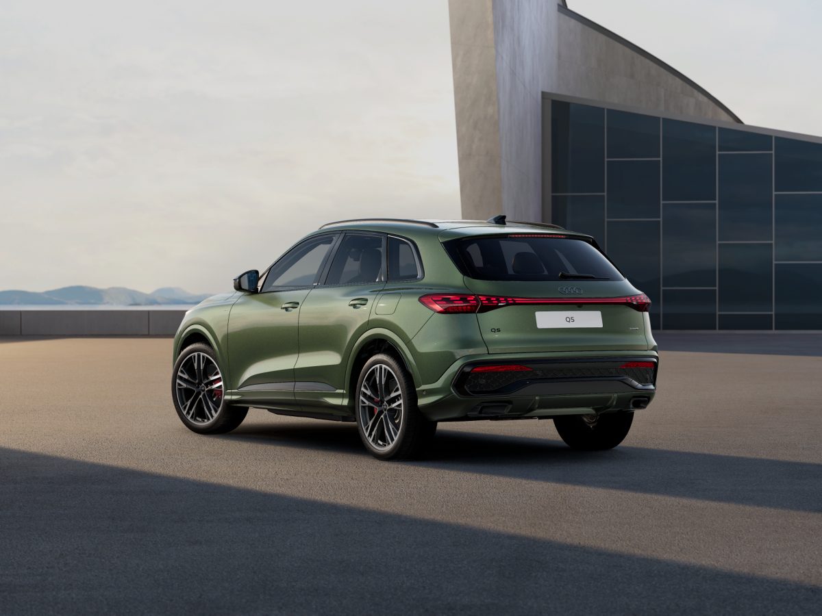 Audi Q5 SUV e-hybrid quattro S tronic