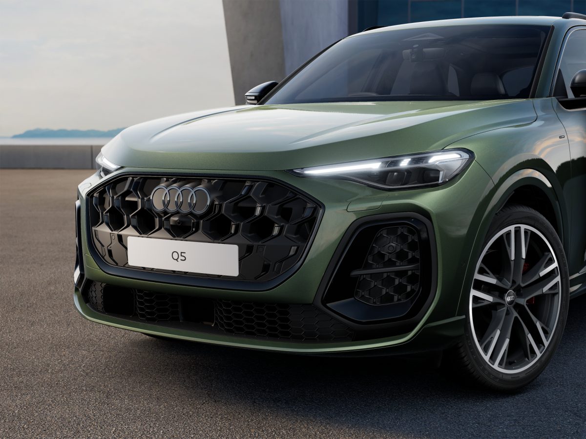 Audi Q5 SUV e-hybrid quattro S tronic