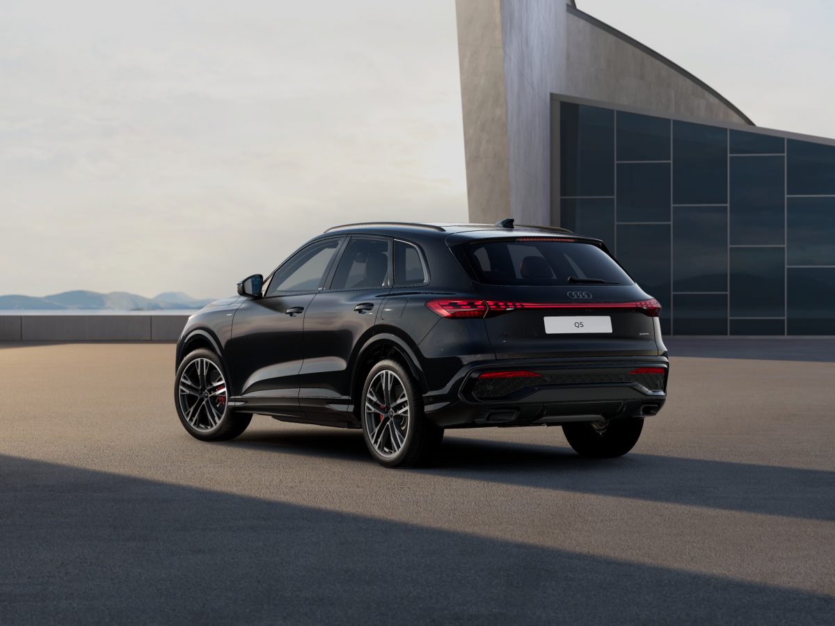Audi Q5 SUV e-hybrid quattro S tronic