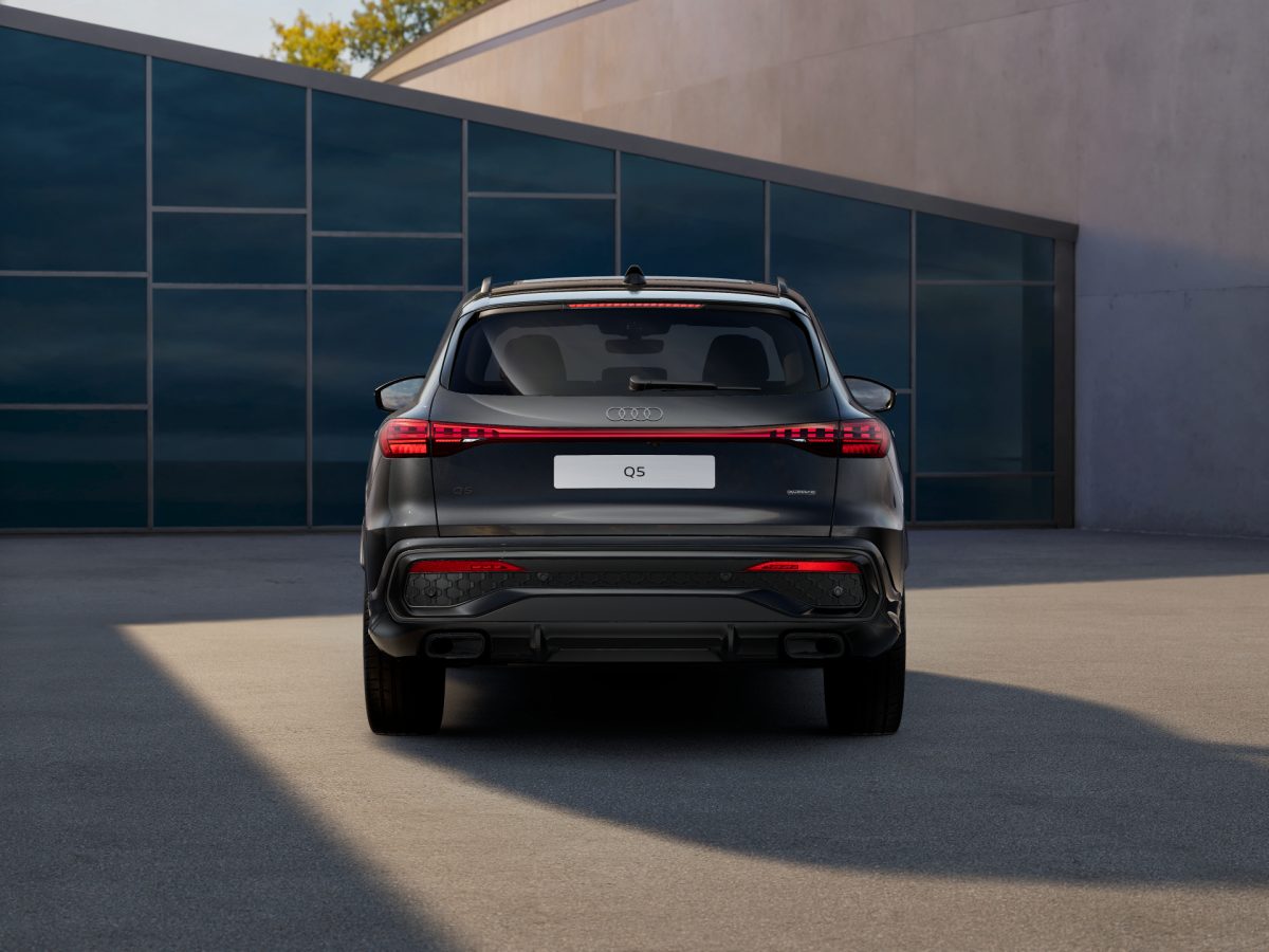 Audi Q5 SUV e-hybrid quattro S tronic