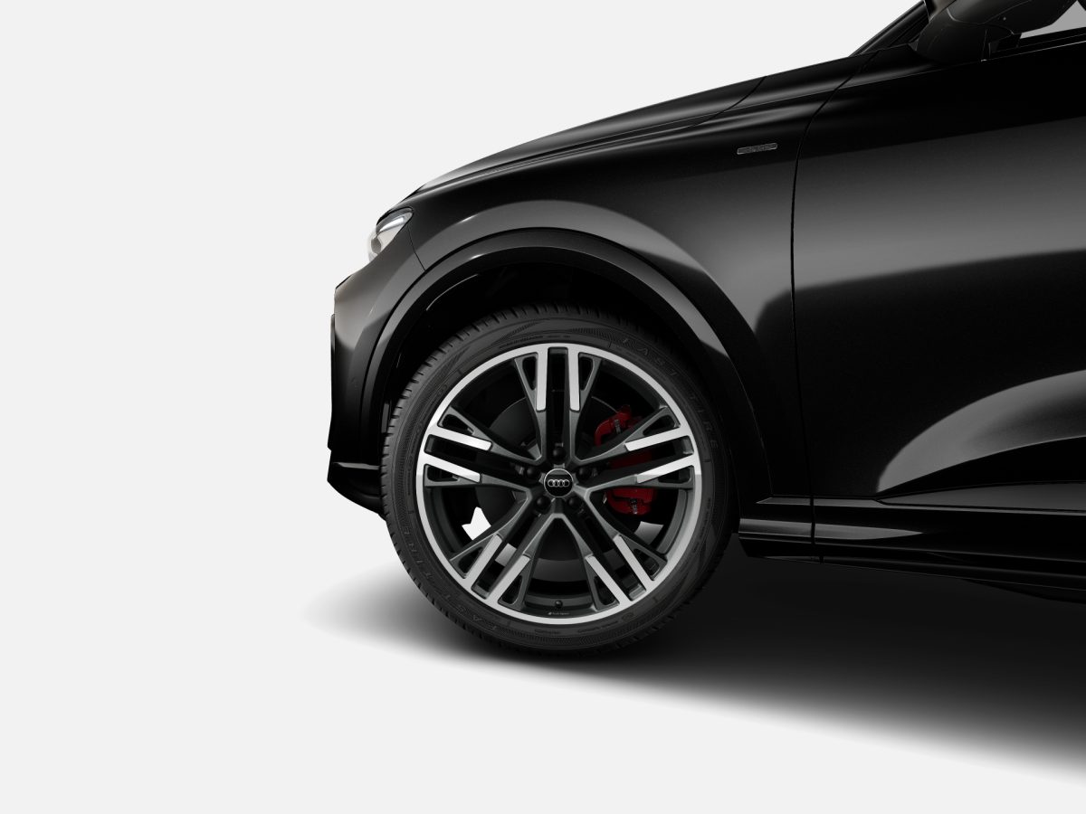 Audi Q5 SUV e-hybrid quattro S tronic