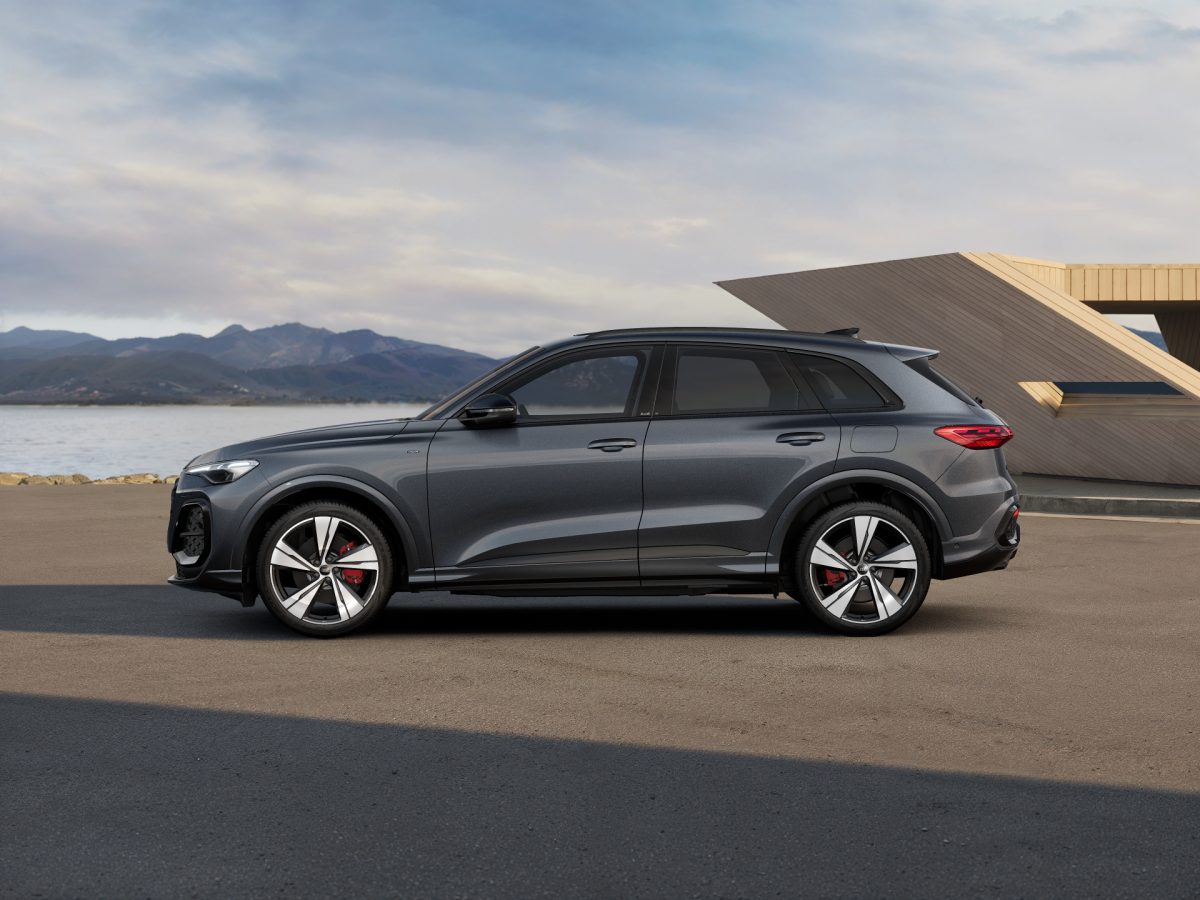 Audi Q5 SUV e-hybrid quattro S tronic