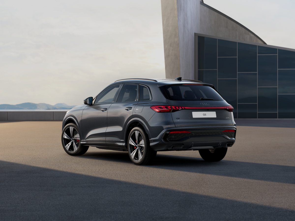 Audi Q5 SUV e-hybrid quattro S tronic