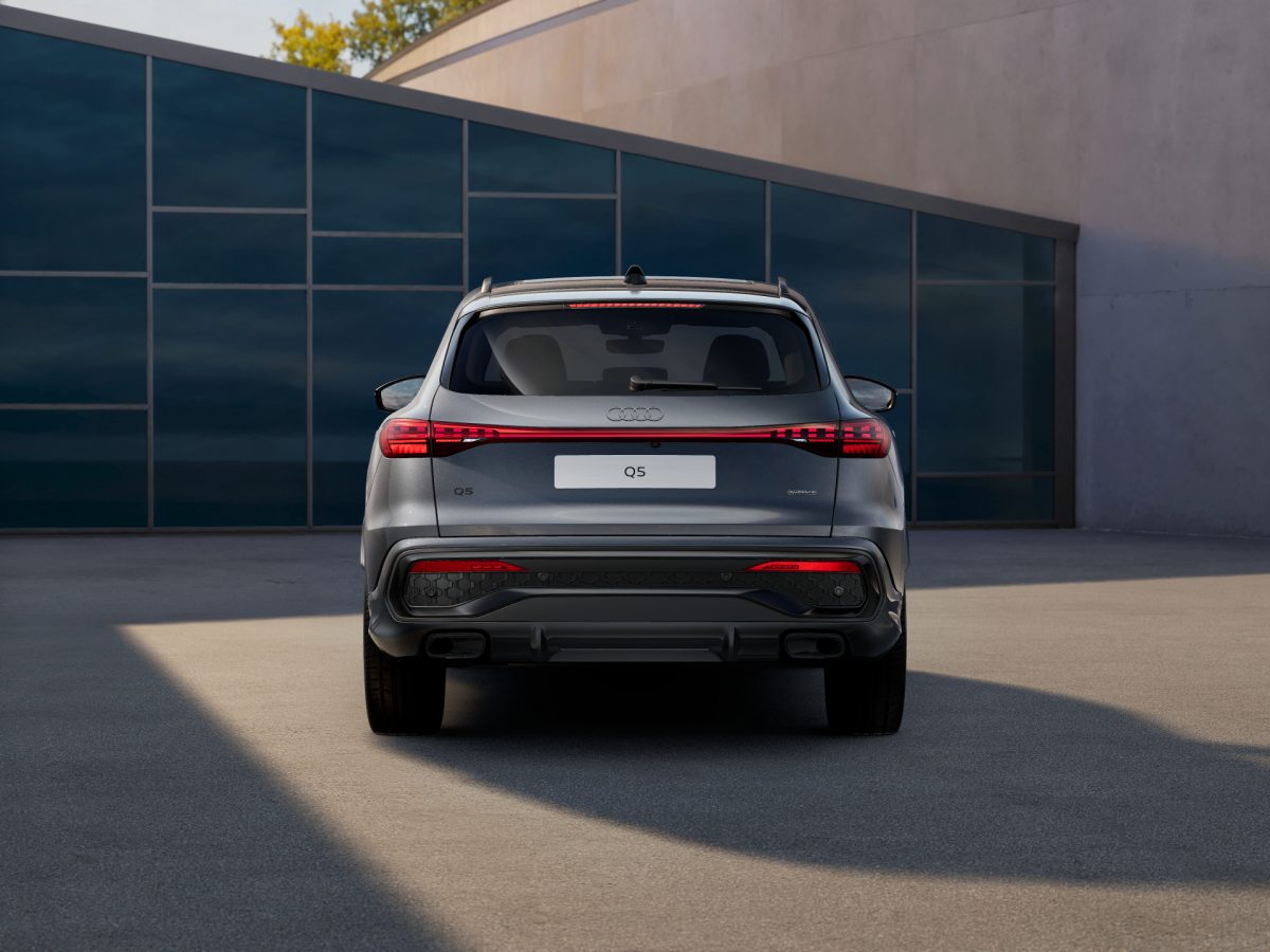 Audi Q5 SUV e-hybrid quattro S tronic