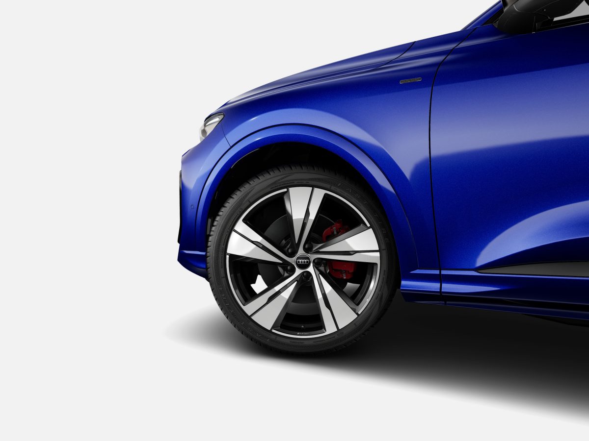 Audi Q5 SUV e-hybrid quattro S tronic
