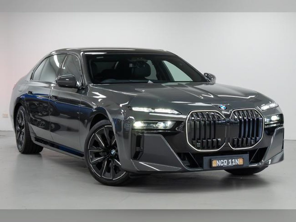 2026 BMW 740i M Sport Sports Automatic