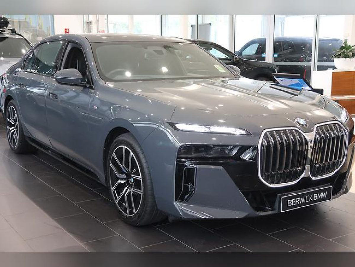 2024 BMW 740i M Sport Sports Automatic