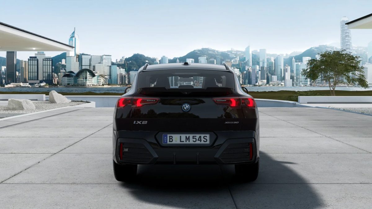 2026 BMW iX2 xDrive30 Automatic