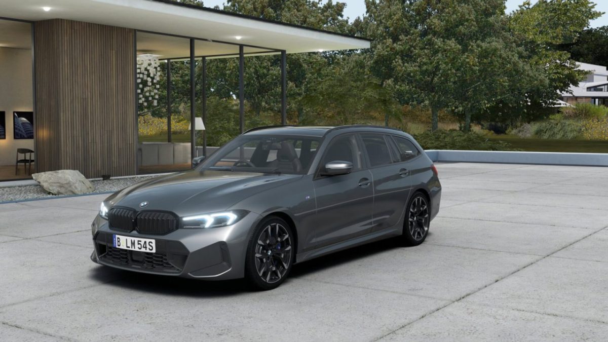 2026 BMW 330i Touring Automatic