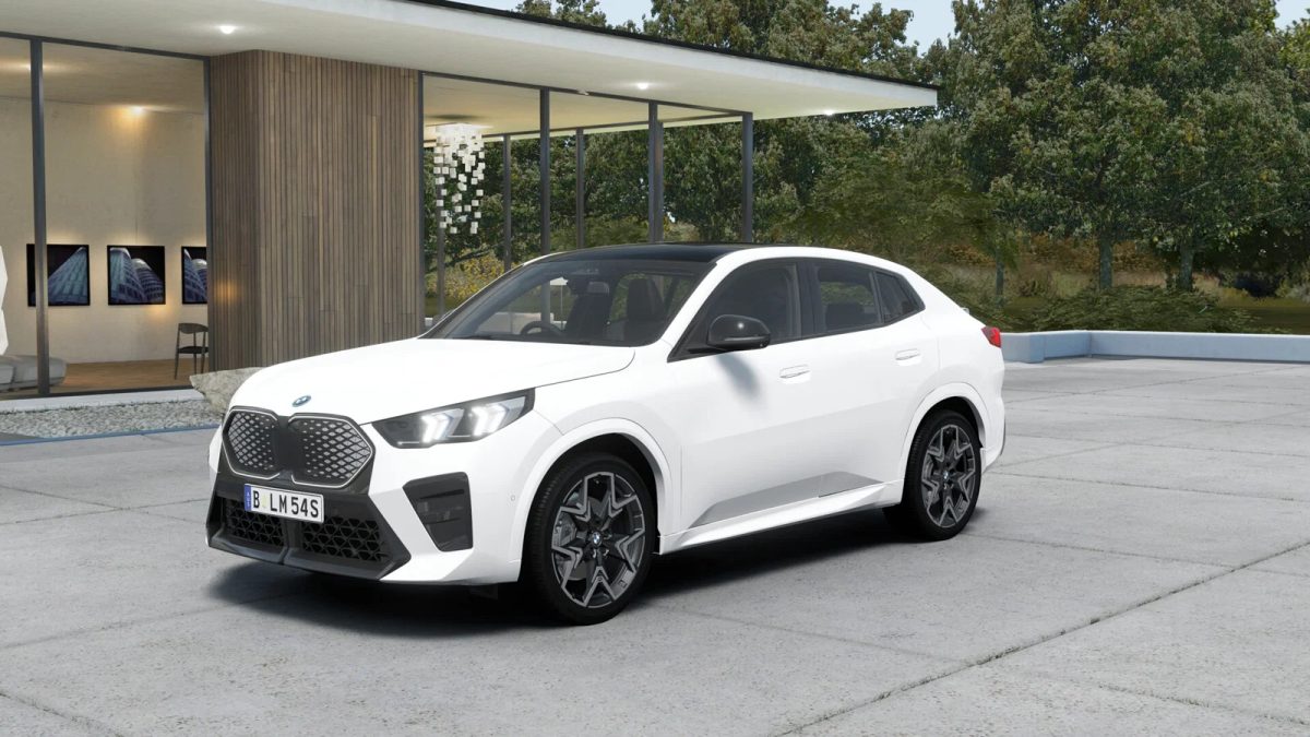 2026 BMW iX2 xDrive30 Automatic