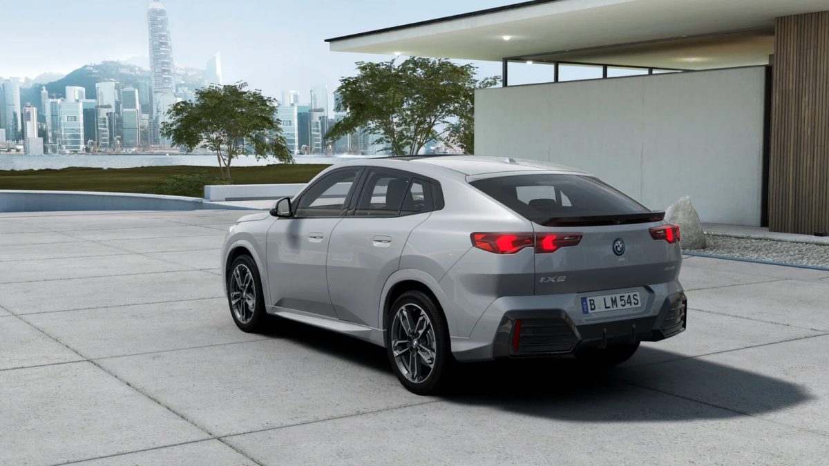 2026 BMW iX2 xDrive30 Automatic