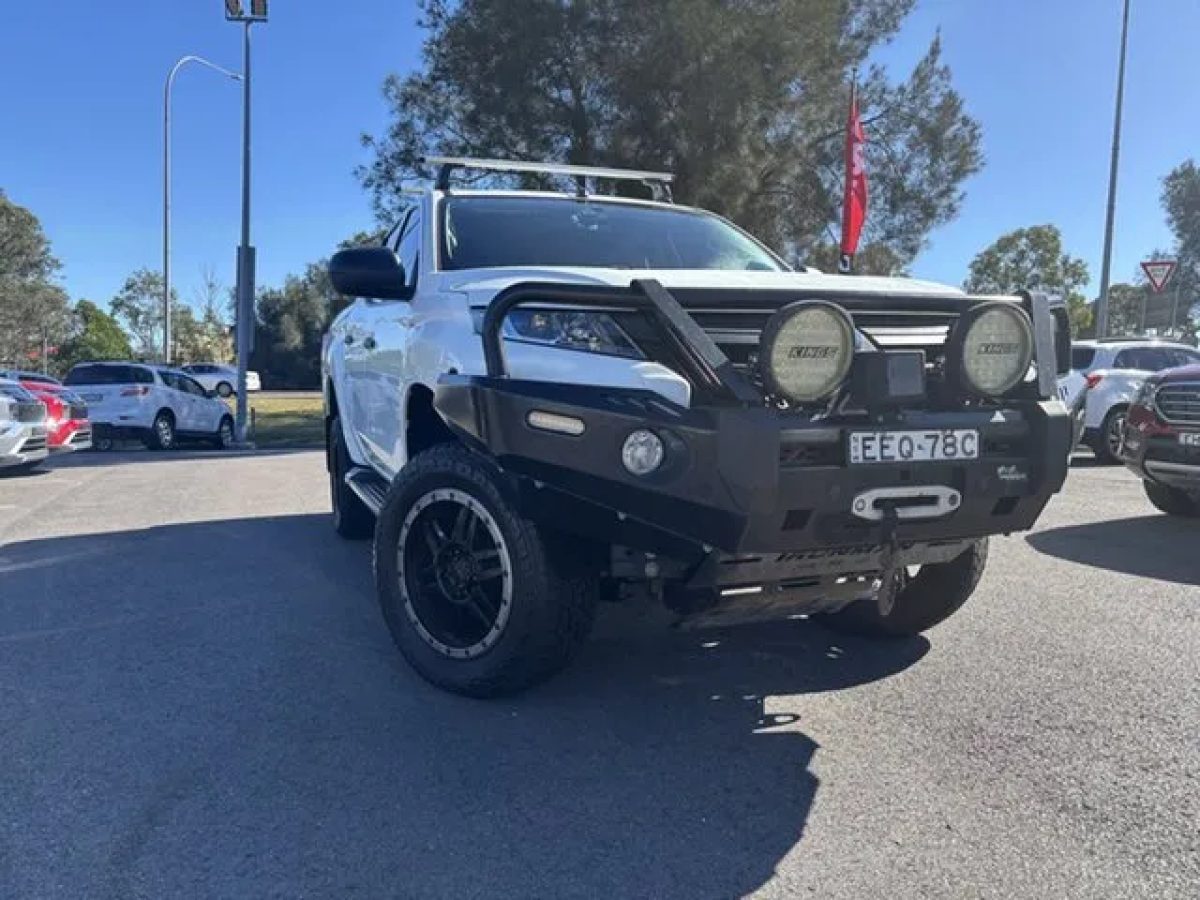 2019 Mitsubishi Triton MR MY19 GLX Double Cab White 6 Speed Sports Automatic Utility