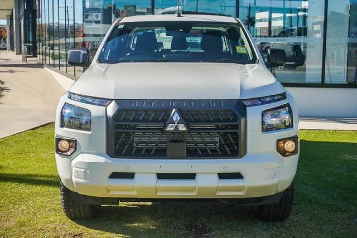 2025 Mitsubishi Triton MV MY25 GLX Pick-up Double Cab 4x4 White 6 Speed Sports Automatic Utility