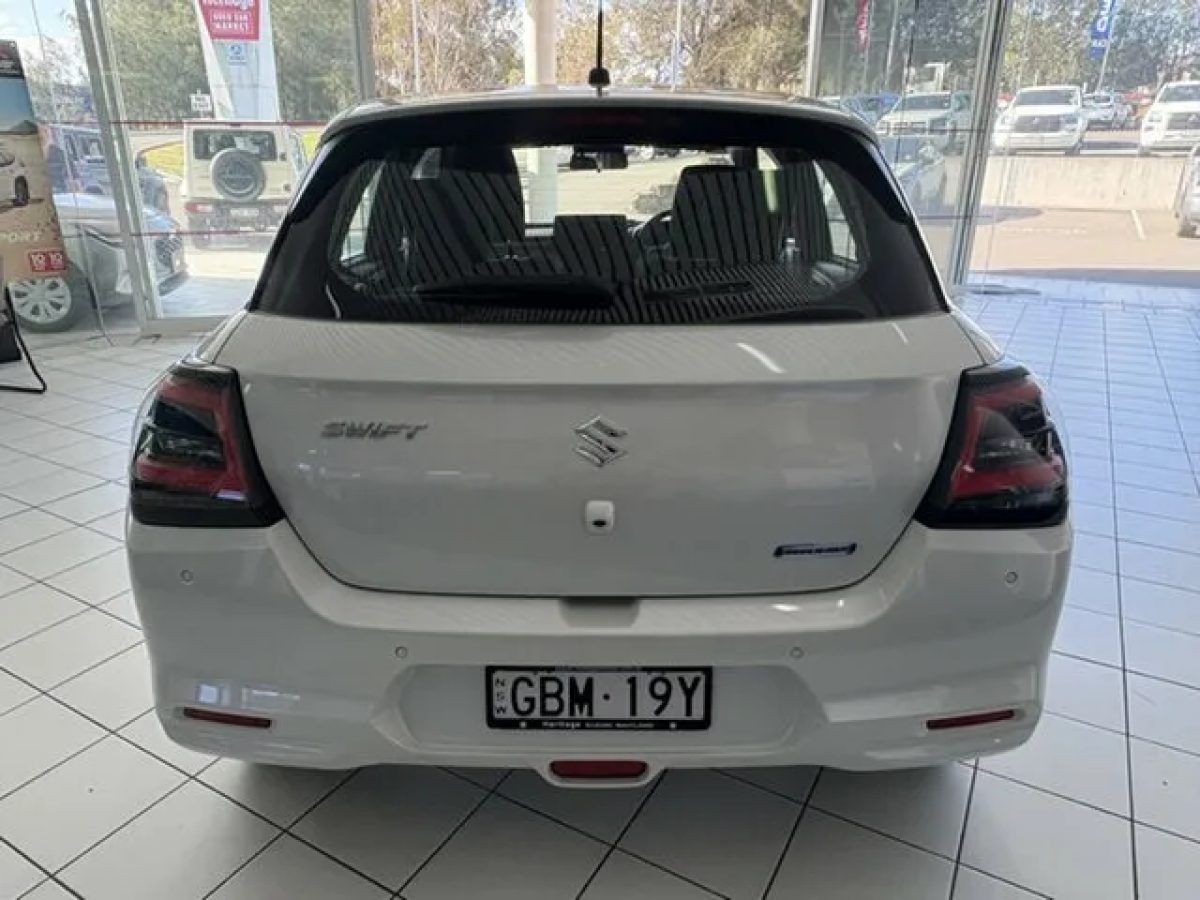 2025 Suzuki Swift UZ Hybrid Pure White 1 Speed Constant Variable Hatchback