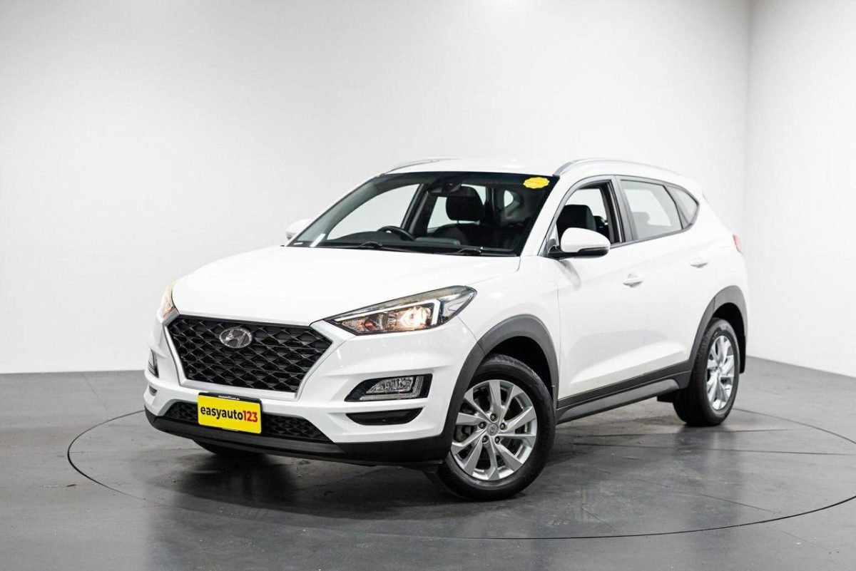 2024 MITSUBISHI ECLIPSE CROSS ES