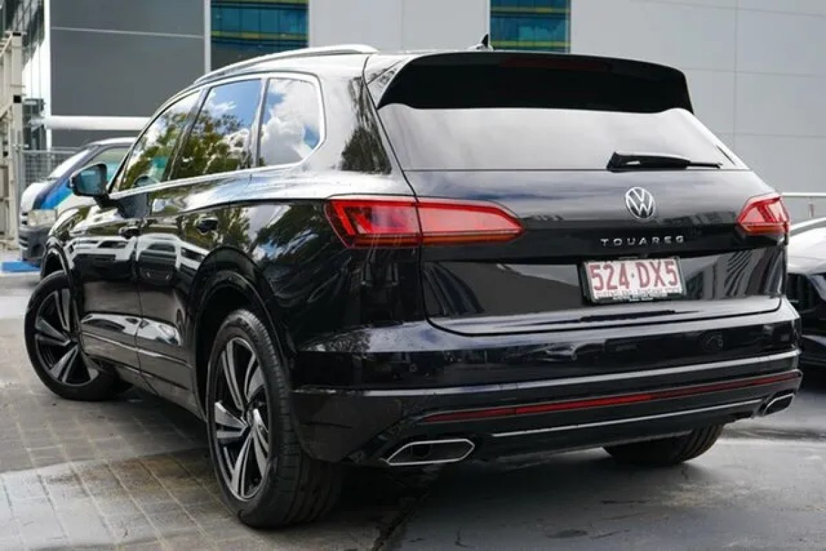 2022 Volkswagen Touareg CR MY22 210TDI Tiptronic 4MOTION R-Line Black 8 Speed Sports Automatic Wagon