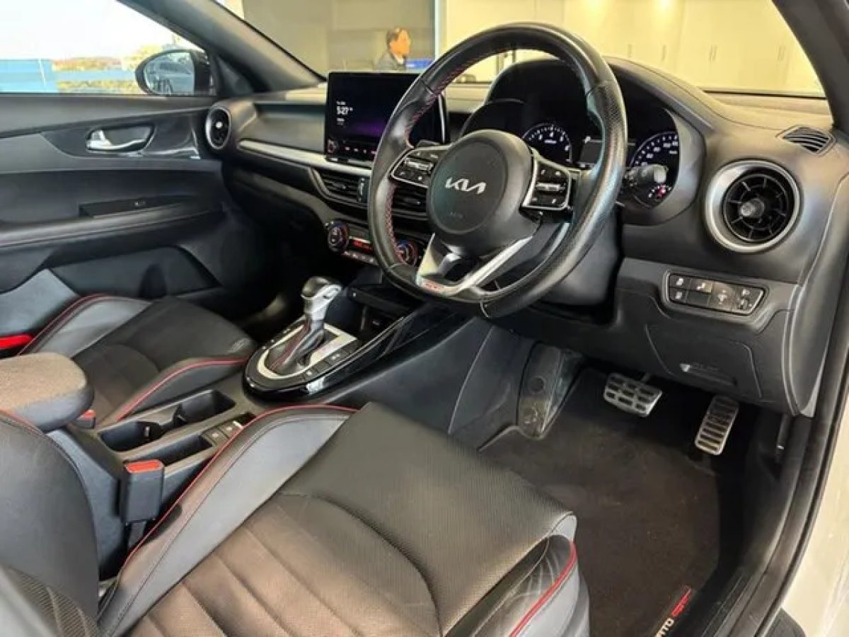 2023 Kia Cerato BD MY24 GT DCT White 7 Speed Sports Automatic Dual Clutch Sedan