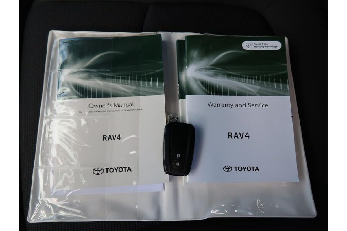 2022 Toyota RAV4 GX SUV (Glacier White) Pre-Owned Car