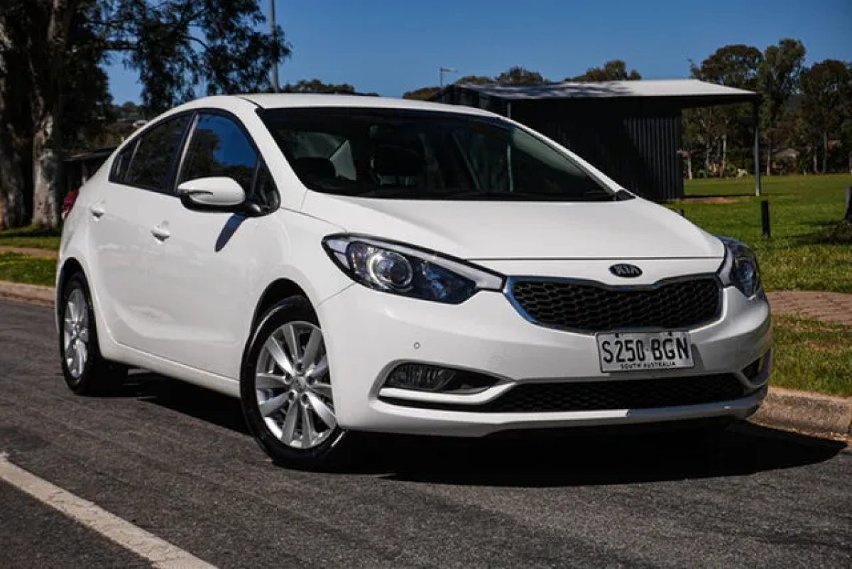2015 Kia Cerato YD MY15 S Premium Clear White 6 Speed Sports Automatic Sedan
