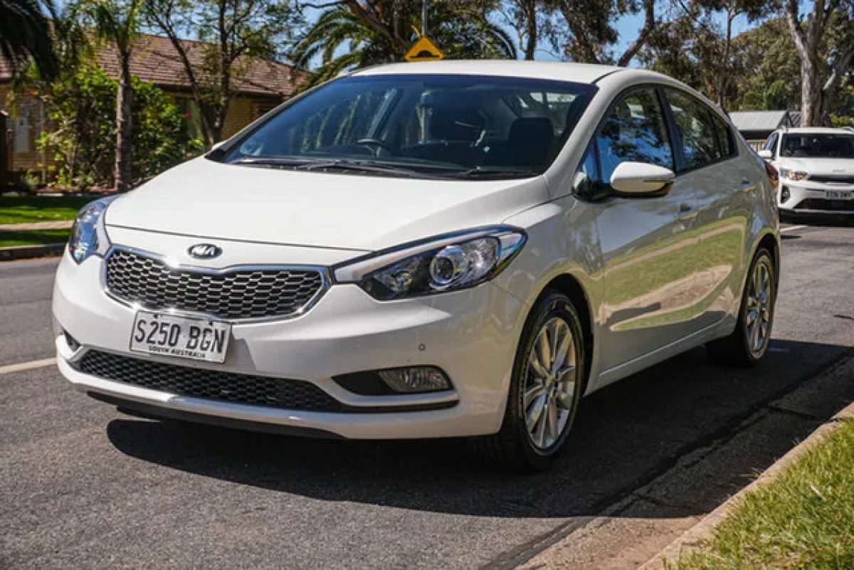 2015 Kia Cerato YD MY15 S Premium Clear White 6 Speed Sports Automatic Sedan