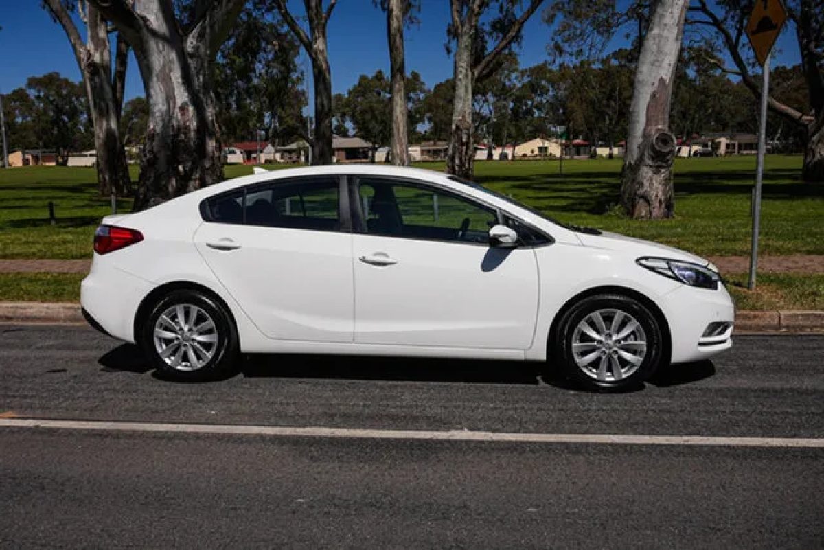 2015 Kia Cerato YD MY15 S Premium Clear White 6 Speed Sports Automatic Sedan