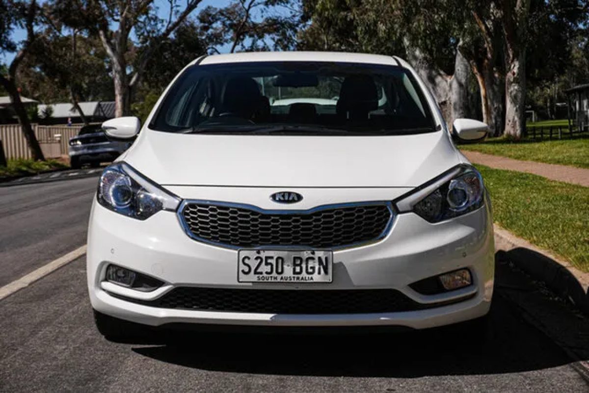 2015 Kia Cerato YD MY15 S Premium Clear White 6 Speed Sports Automatic Sedan