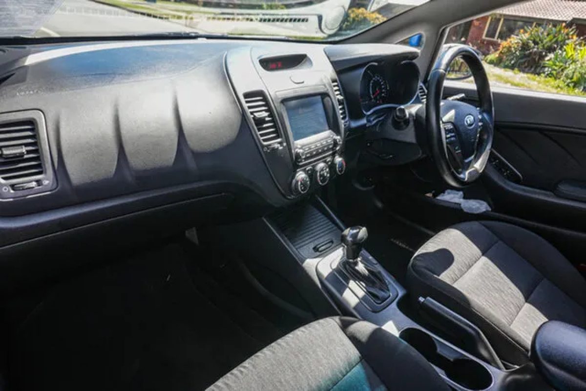 2015 Kia Cerato YD MY15 S Premium Clear White 6 Speed Sports Automatic Sedan