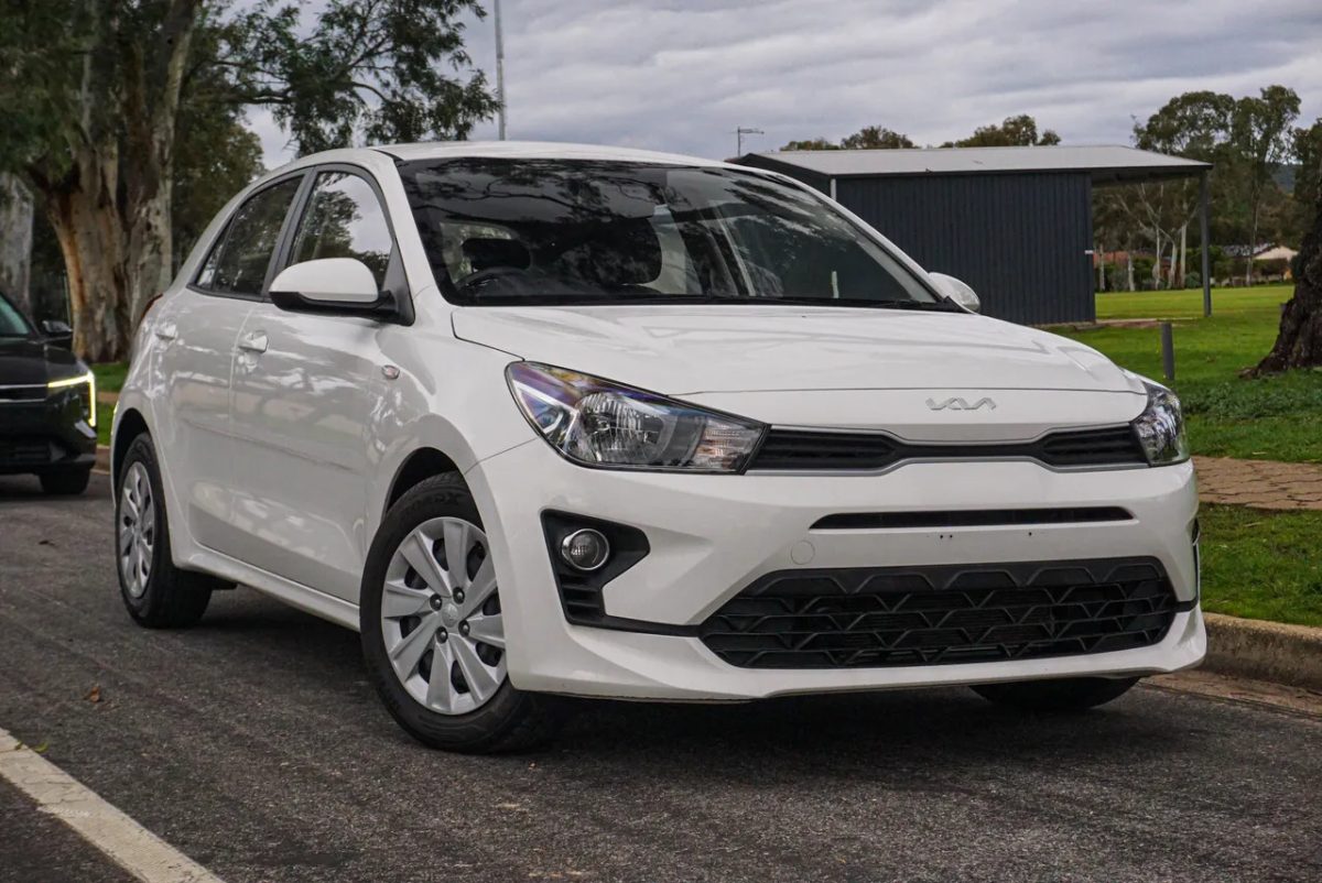 2023 Kia Rio YB MY23 S White 6 Speed Automatic Hatchback