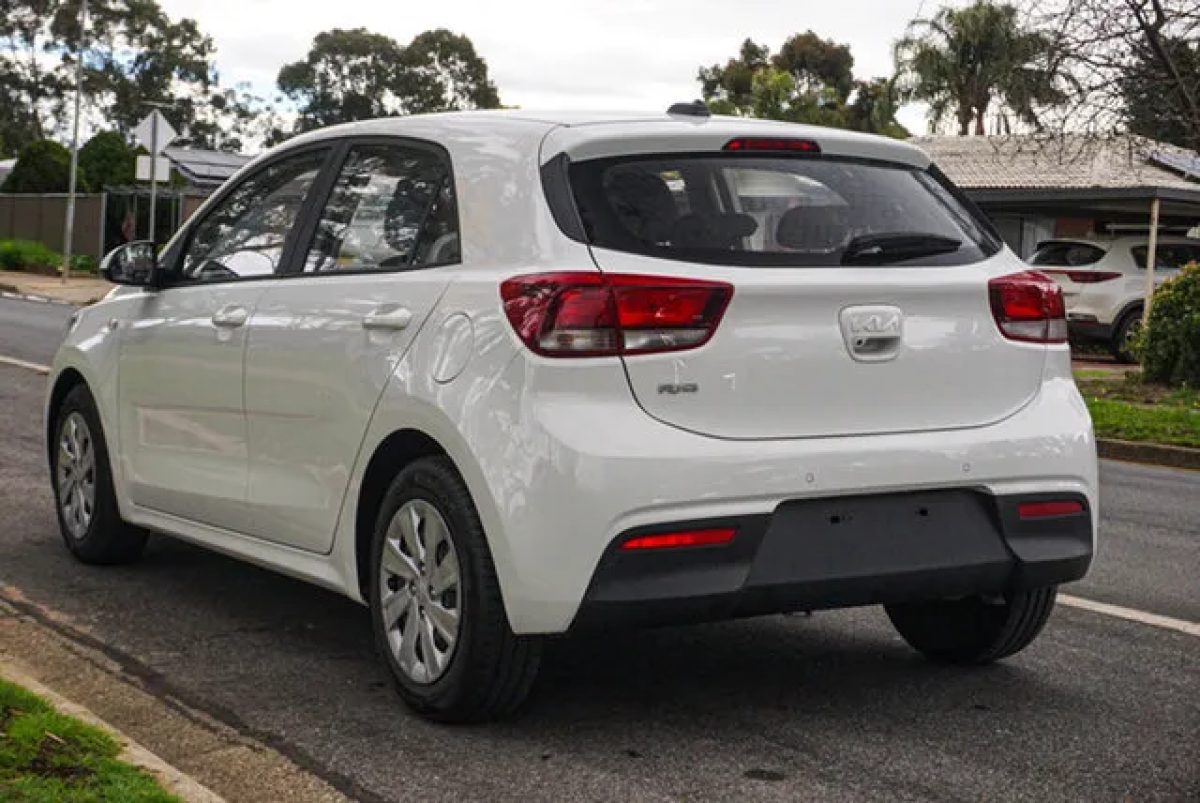 2023 Kia Rio YB MY23 S White 6 Speed Automatic Hatchback
