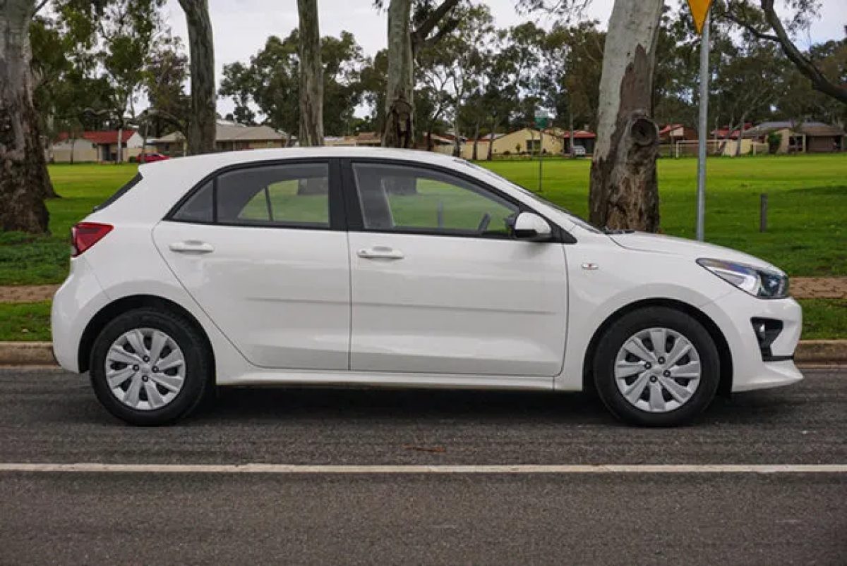2023 Kia Rio YB MY23 S White 6 Speed Automatic Hatchback